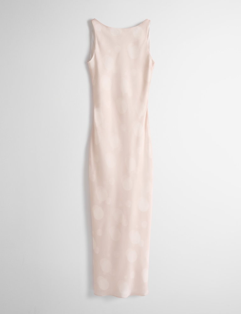 Платье с открытой спиной