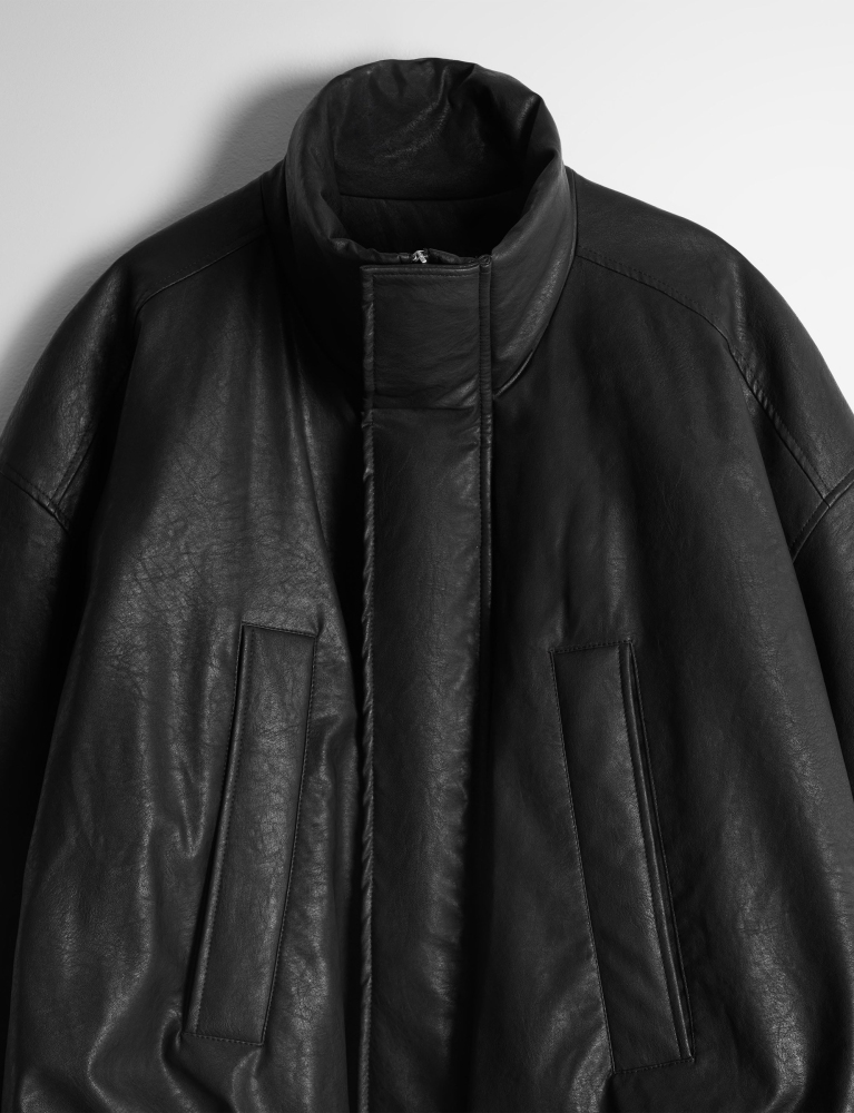 Тренчкот со складками по низу