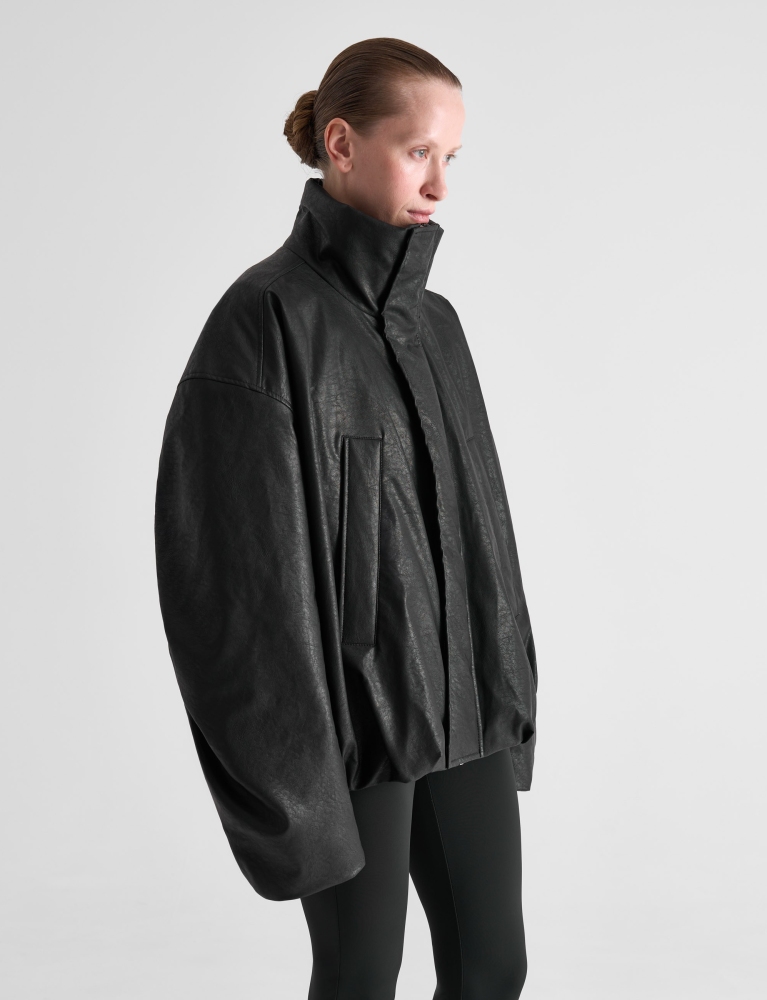 Тренчкот со складками по низу