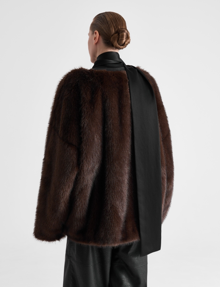 Шуба на пуговицах