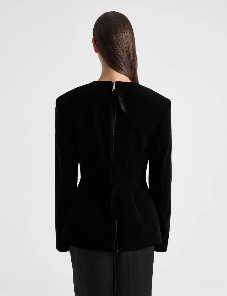 Жакет фигурный из бархата 